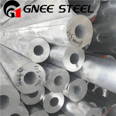 Video de varillas de aluminio y tubos en stock